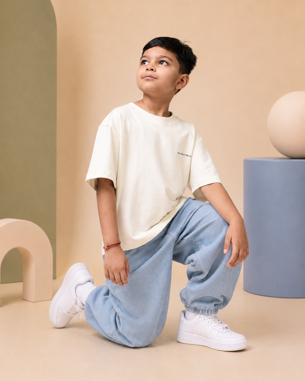 ☁️ Cloud Dancer Oversized T-Shirt