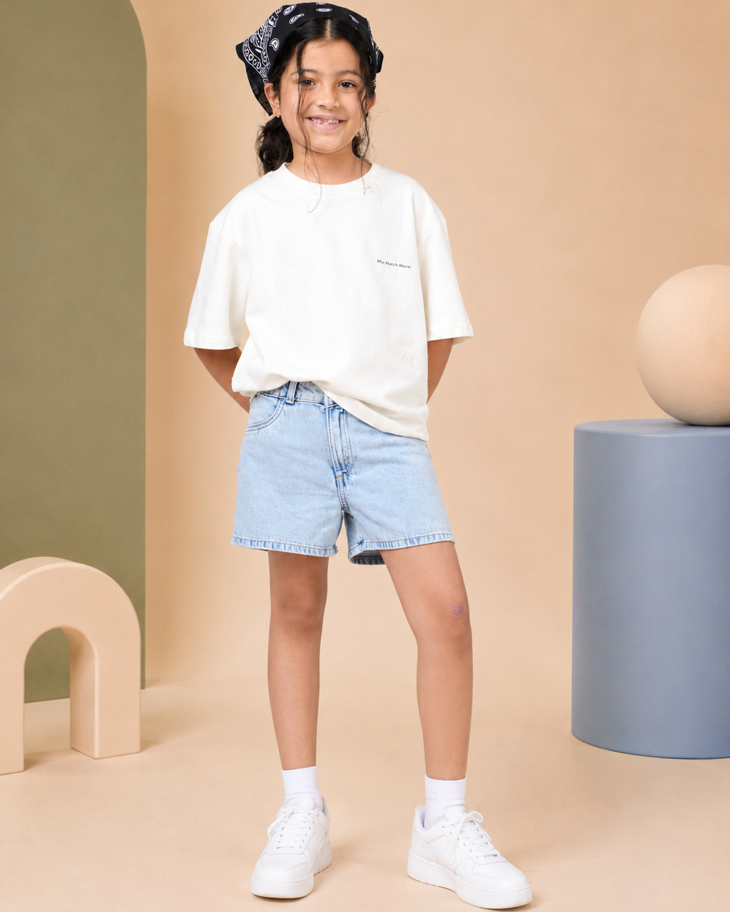 ☁️ Cloud Dancer Oversized T-Shirt